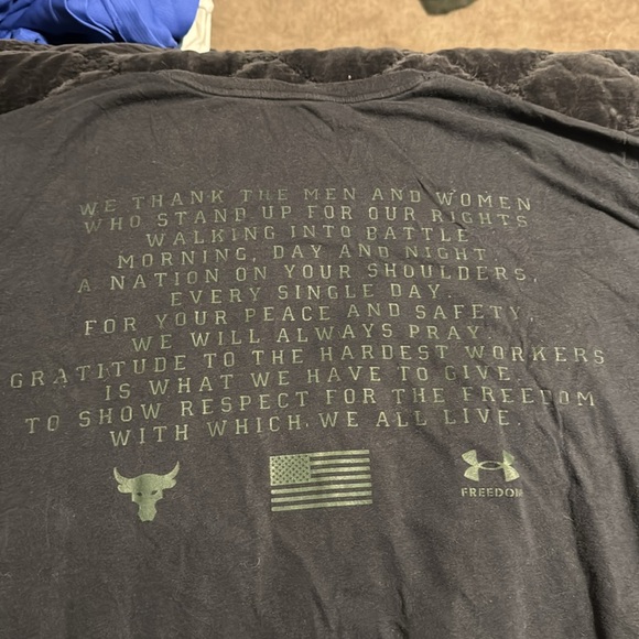 Under Armour, black with camo T-shirt size XXL. Project Rock - Picture 6 of 6